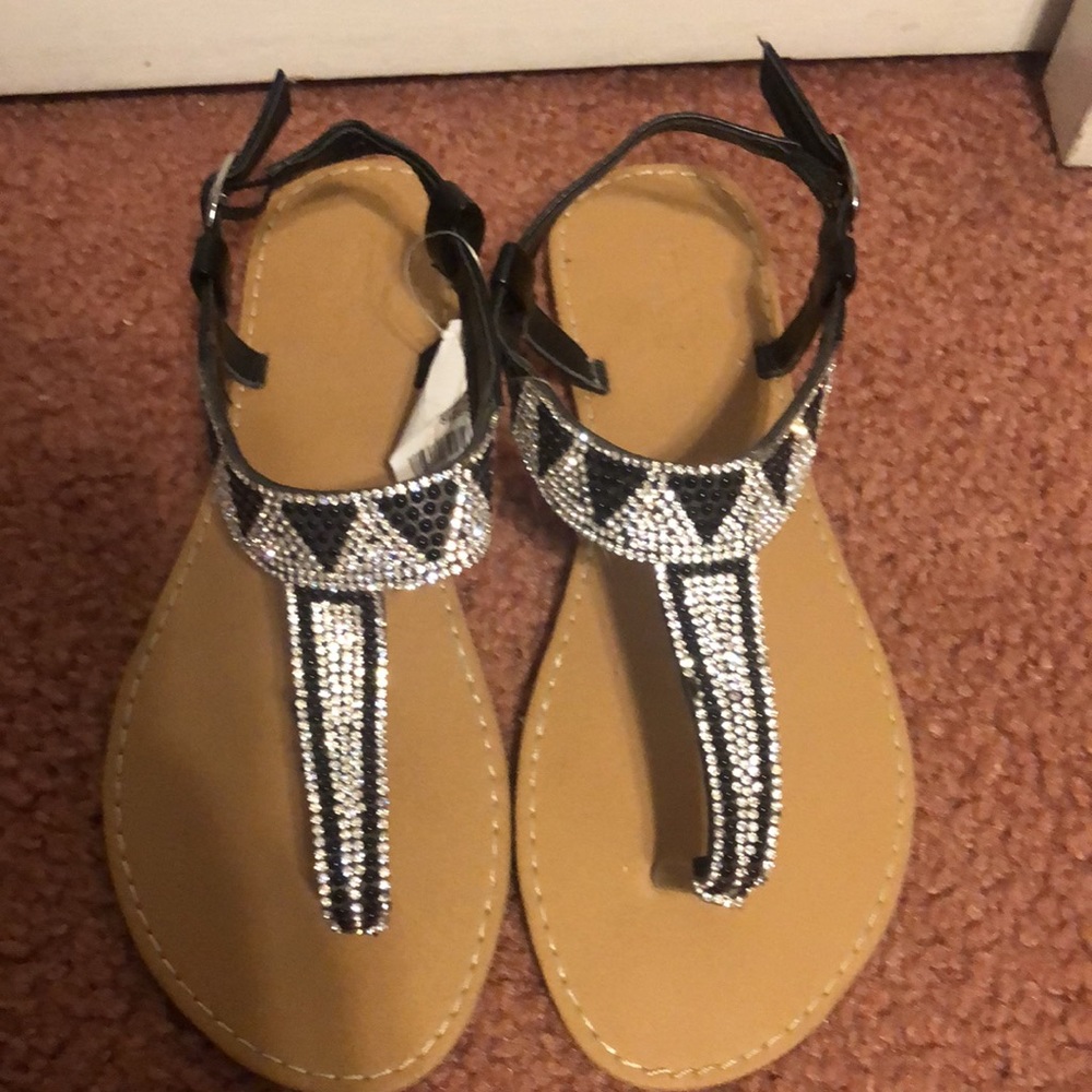 Gorgeous Charlotte Russe🥳HP🥳Black Bead & Rhinestone Sandals